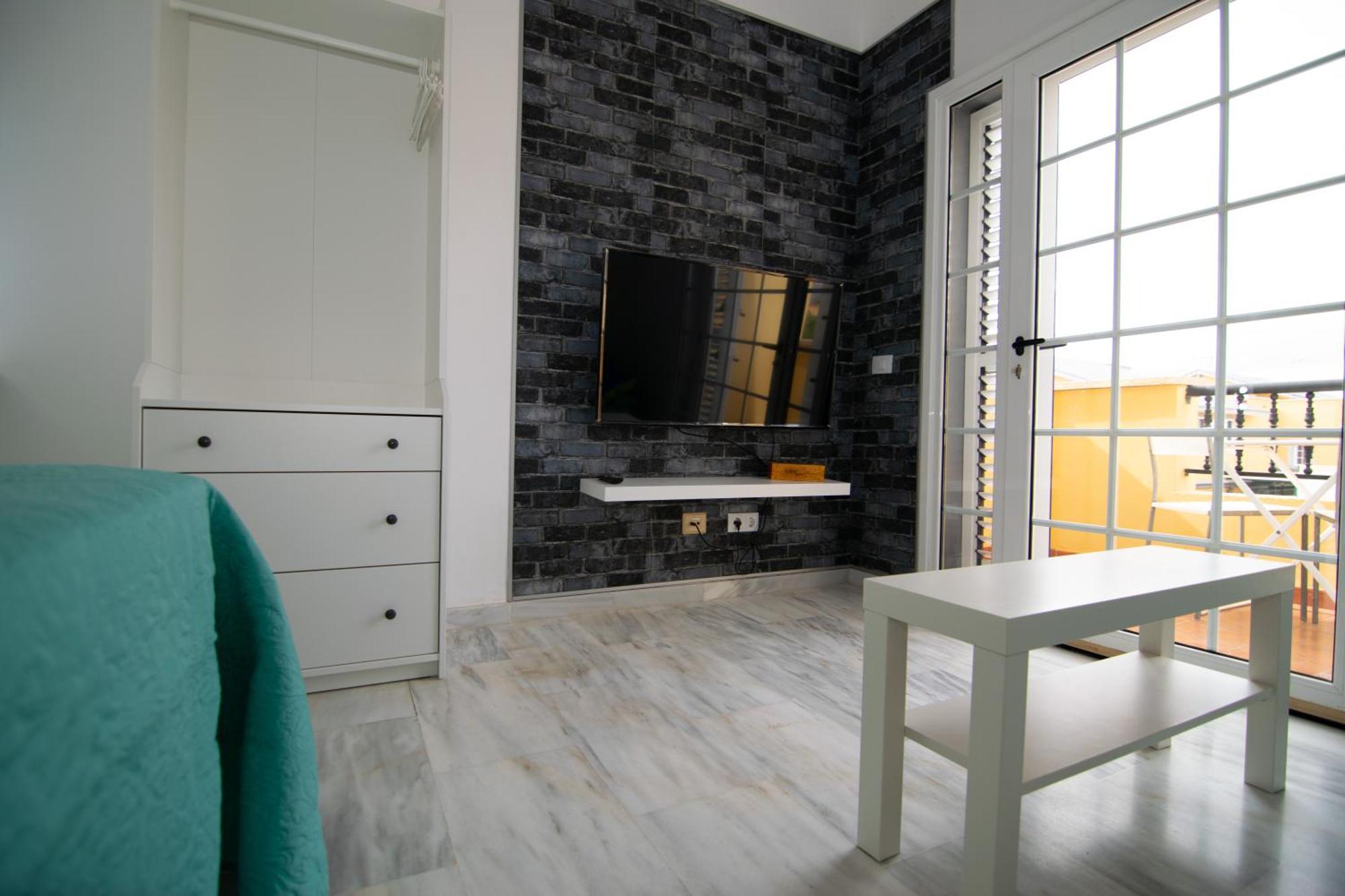 The Safe Point Suites Castillo Castillo del Romeral Εξωτερικό φωτογραφία